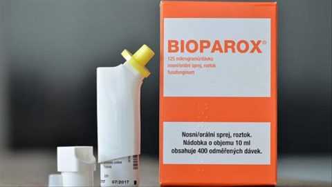Биопарокс как средство для лечения стоматита.