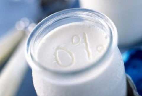 Диабетикам рекомендуется употреблять молочные и кисломолочные продукты с низким содержанием жиров.