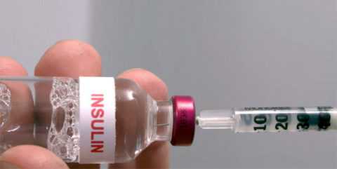 Передозировка инсулином может привести к гипогликемической коме.