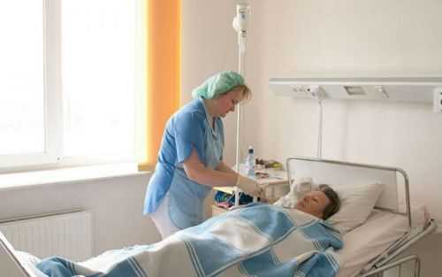 Пациент и медсестра